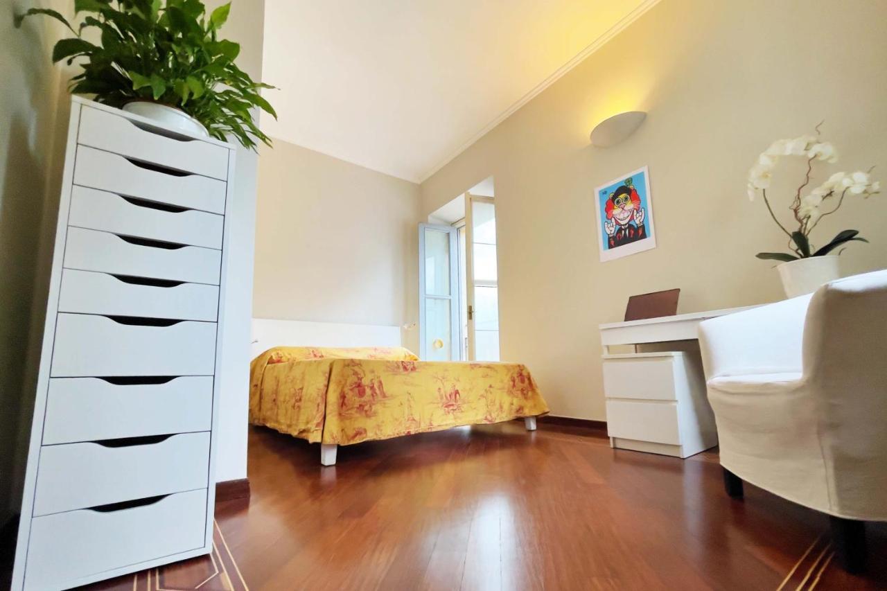 Chic 1Bdr With Shared Terrace Steps From Duomo By Rentopolis Milán Exteriér fotografie