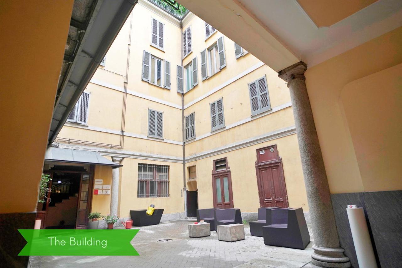 Chic 1Bdr With Shared Terrace Steps From Duomo By Rentopolis Milán Exteriér fotografie