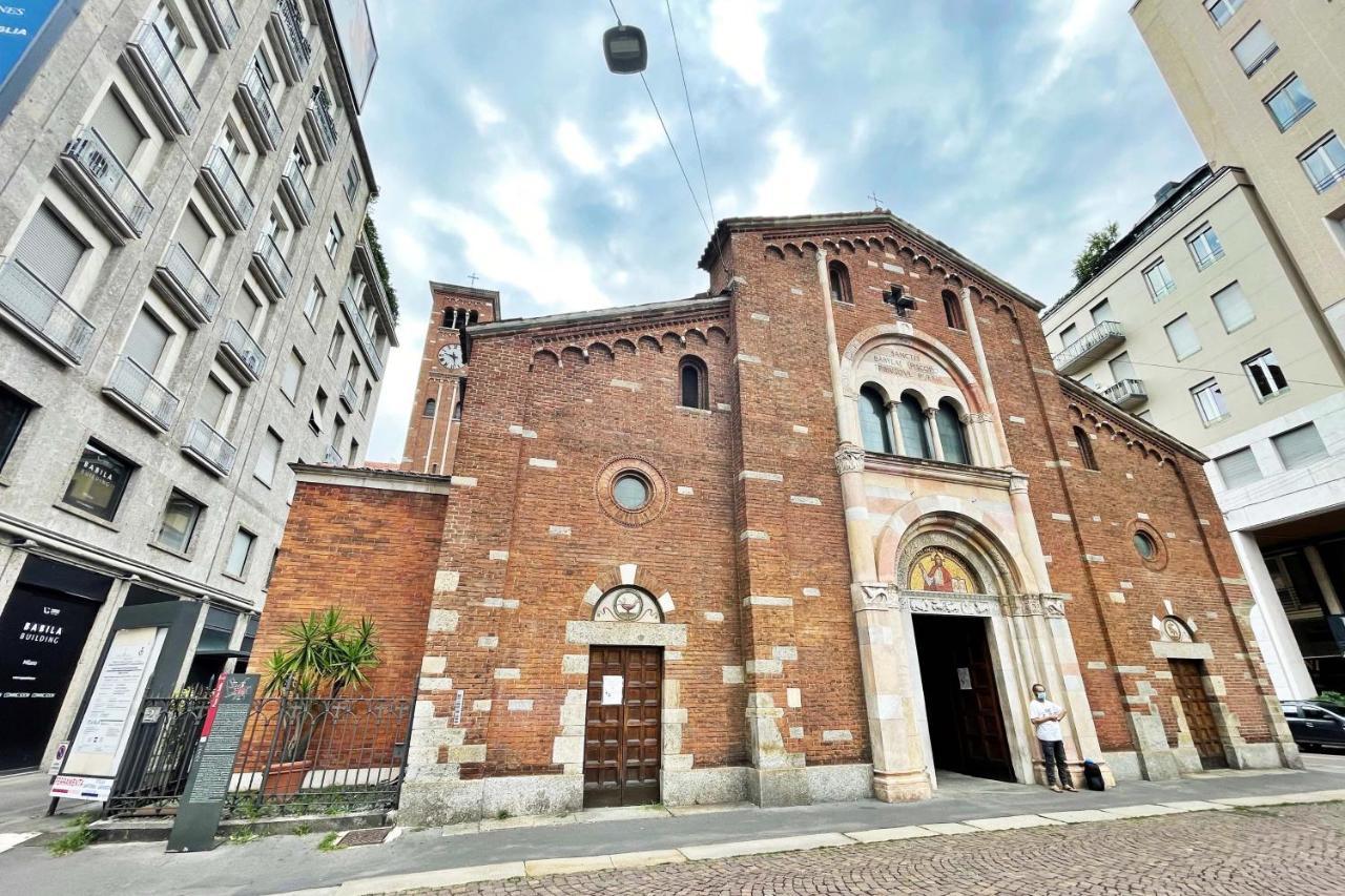 Chic 1Bdr With Shared Terrace Steps From Duomo By Rentopolis Milán Exteriér fotografie