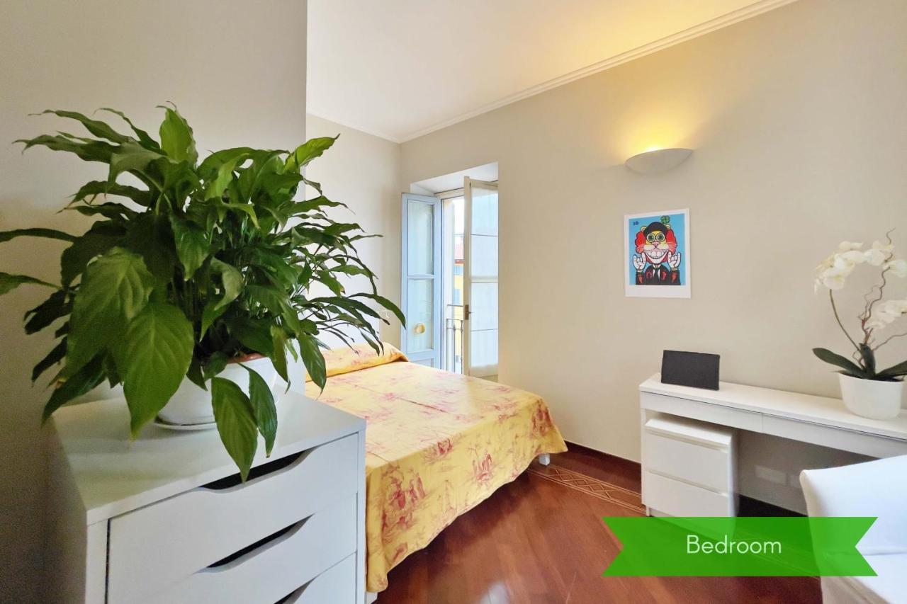 Chic 1Bdr With Shared Terrace Steps From Duomo By Rentopolis Milán Exteriér fotografie